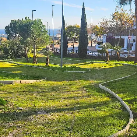Ferienhaus Pass The Keys Spacious 4-Bed Home With Bbq *