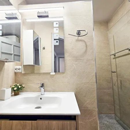 Pass The Keys Spacious 4-Bed Home With Bbq Ferienhaus *